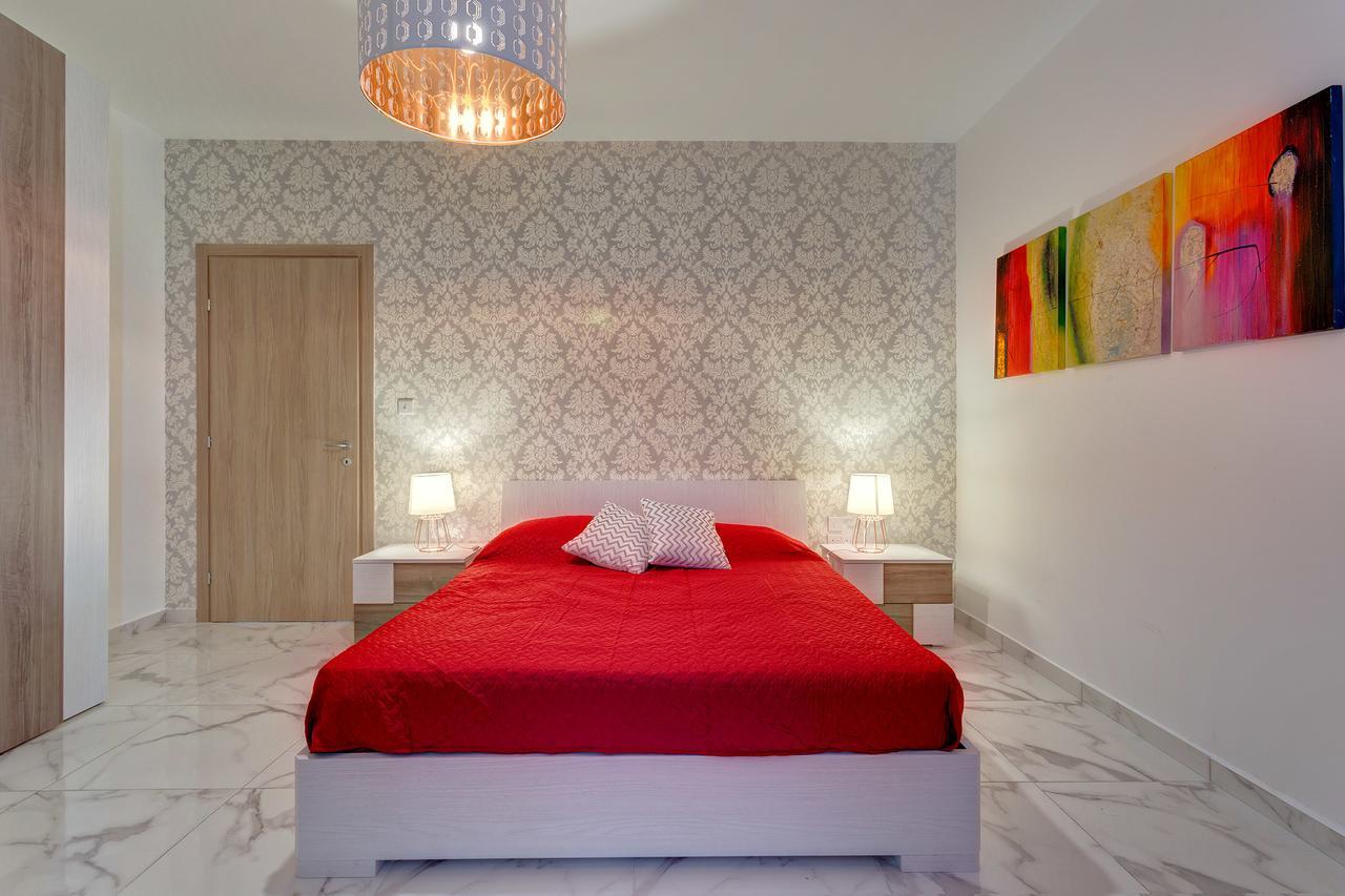 Marvelous 2 Bedroom Apartment By The Sea Qawra Εξωτερικό φωτογραφία