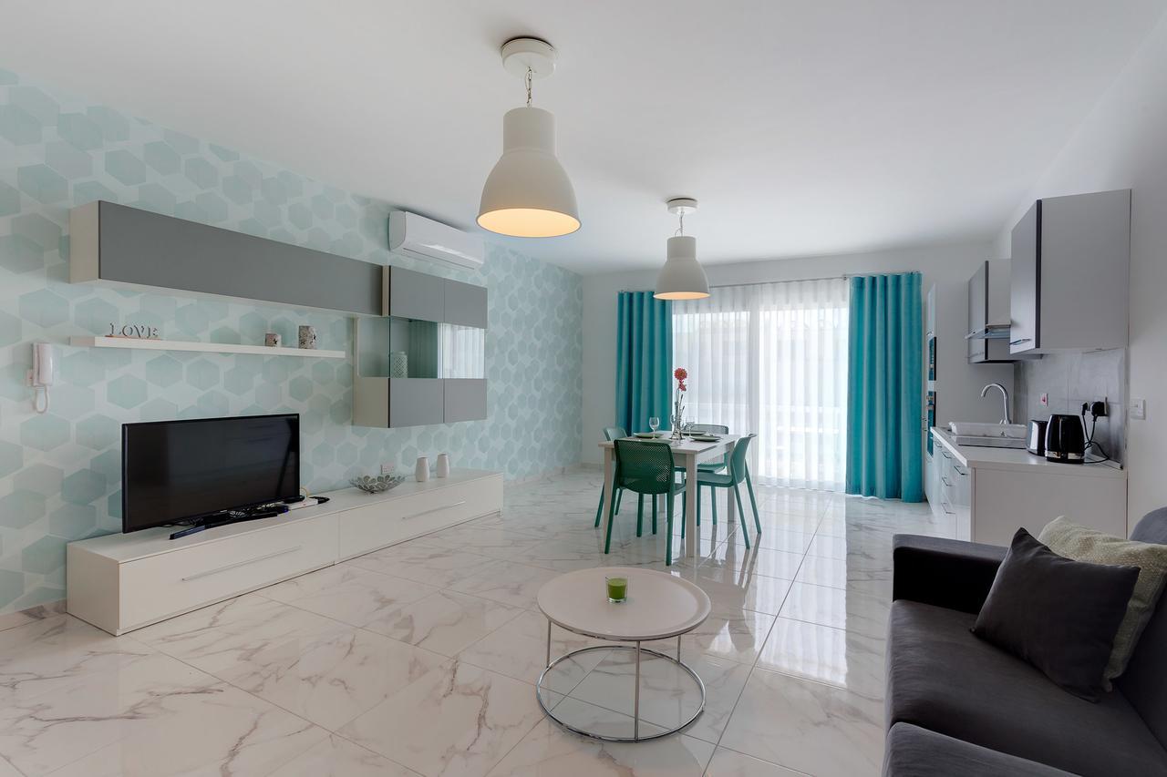 Marvelous 2 Bedroom Apartment By The Sea Qawra Εξωτερικό φωτογραφία