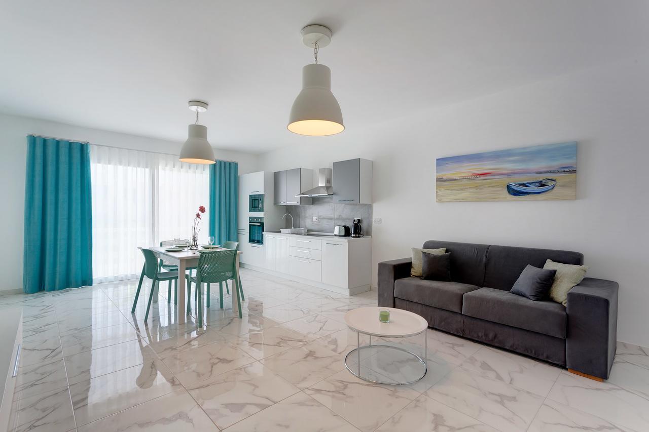 Marvelous 2 Bedroom Apartment By The Sea Qawra Εξωτερικό φωτογραφία